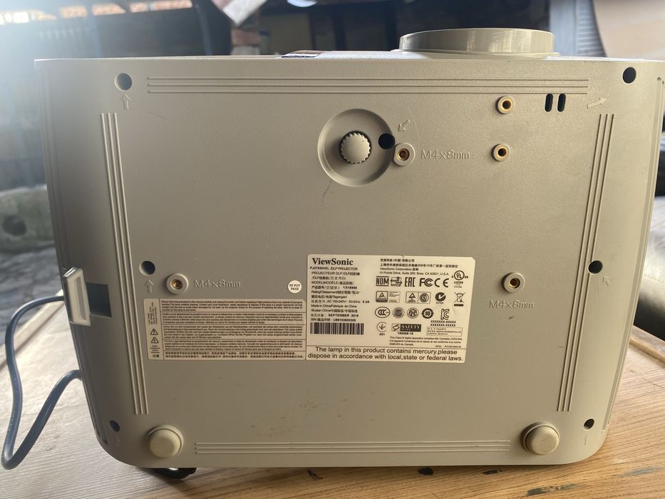 Проектор ViewSonic PJD5353LS Краткофокусен DLP Проектор