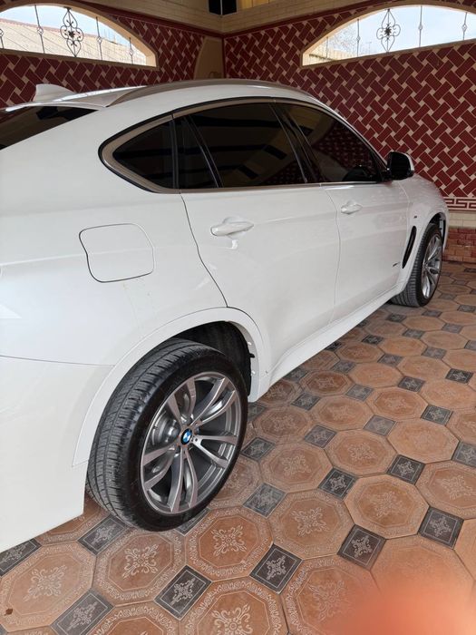 bmw x 6 2017 год пробег 45,000 , доп опция