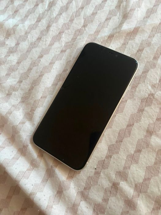 iPhone 11 на части