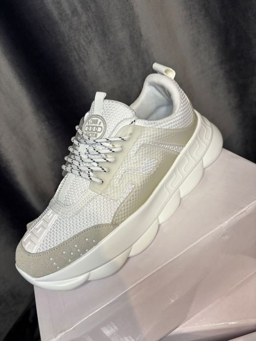 Adidasi versace diverse cumori