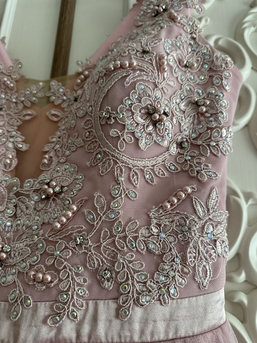 Розова официална рокля