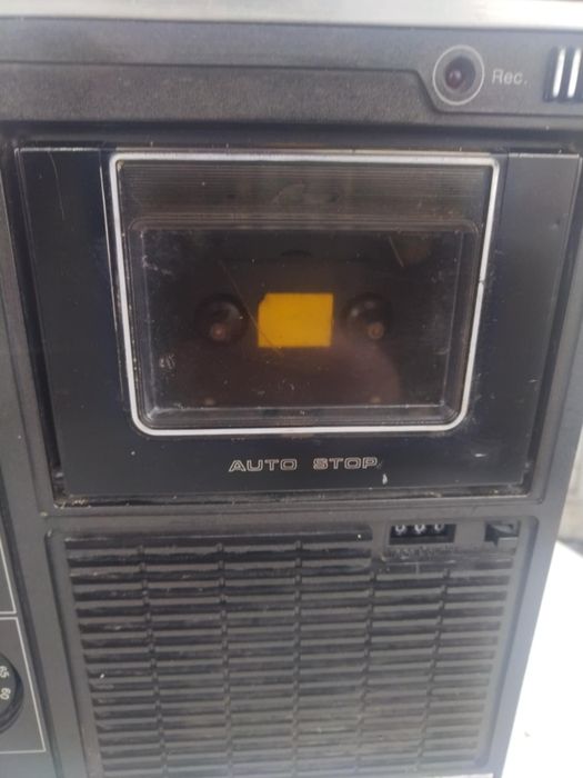 SHARP 10P-18G Радио/Касетофон/Телевизор
Made in JAPAN
140лв