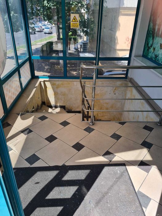 Inchiriez(vand) spatiu comercial  utilat bar,CALEA REPUBLICII 31,BACAU