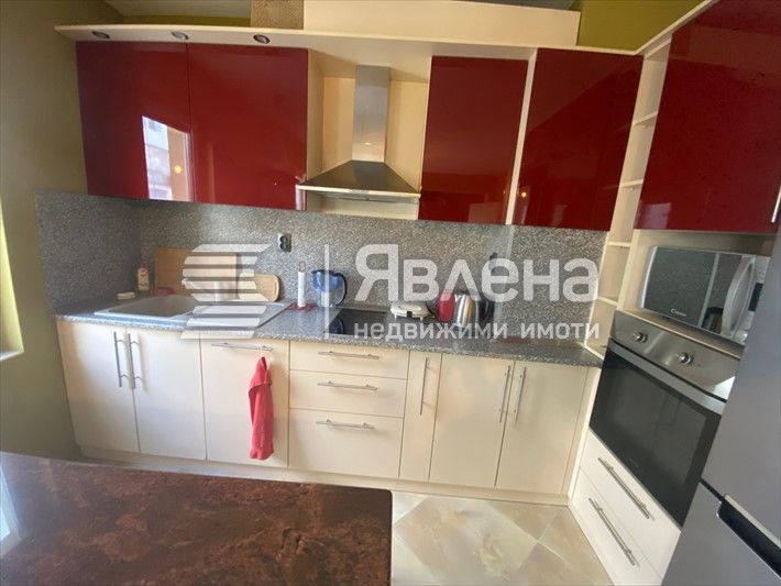 Продава се Двустаен апартамент в Варна, Цветен квартал - 79 кв.м за 2127 €/кв.м - Снимка #1