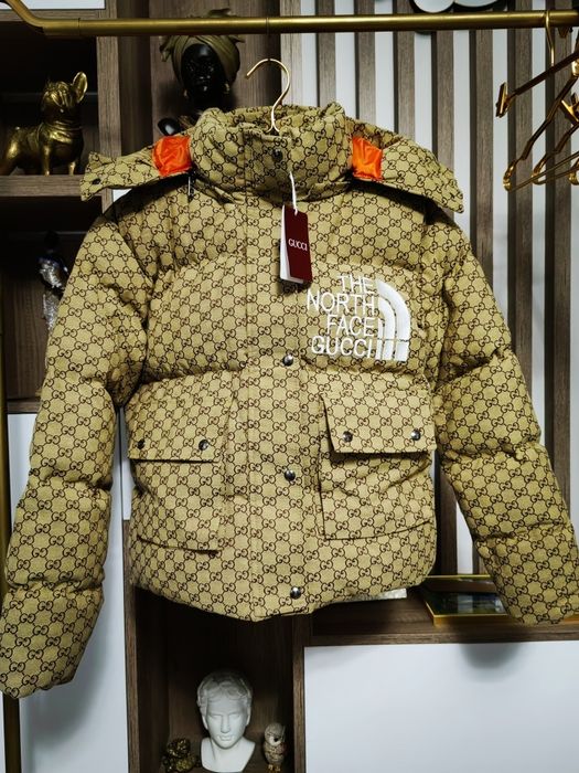 Geacă Gucci,model superb,calitate luxury.Toate mărimile disponibile