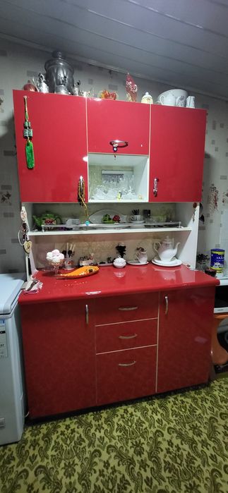 Глянцевый шкаф  для вашей кухни