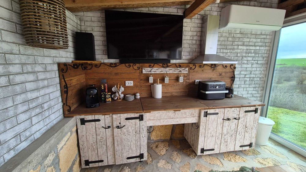 Вила Green Living - „Зеленият хълм“– Уют, панорамна гледка и релакс в с. Беджене