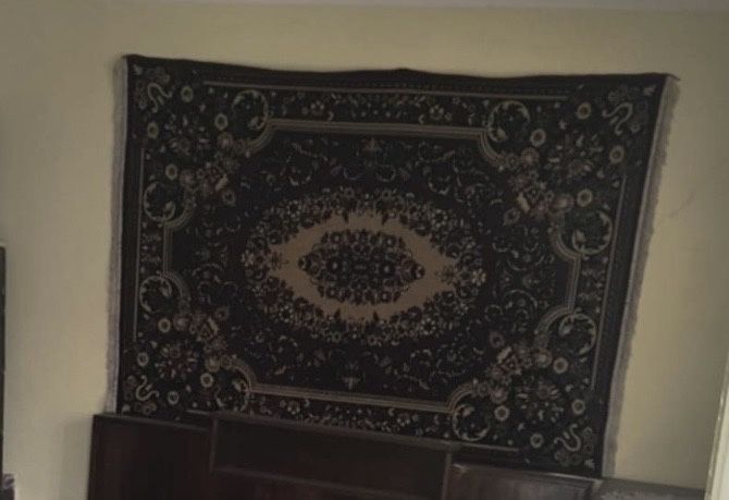 Vand carpete vechi de colectie