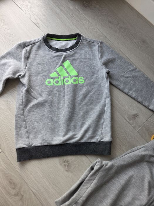 Set Adidas gri mărimea 140 – hanorac + pantaloni bumbac, sport & școală