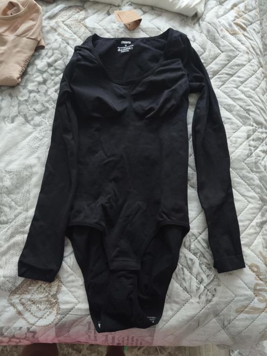 Дамски стягащи и оформящи бодита