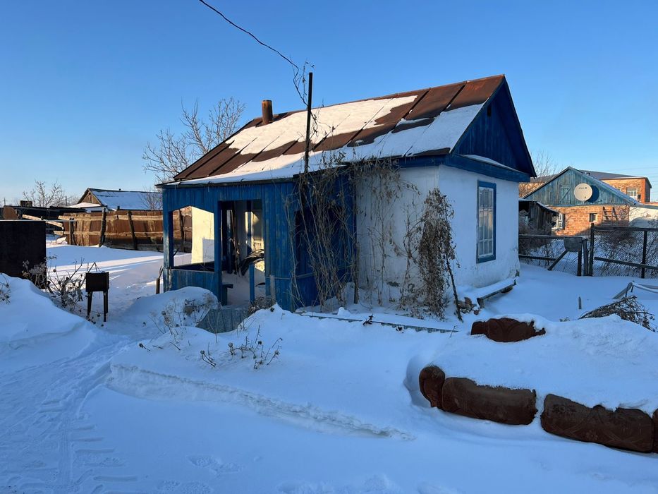 Продам дом  с Луганск