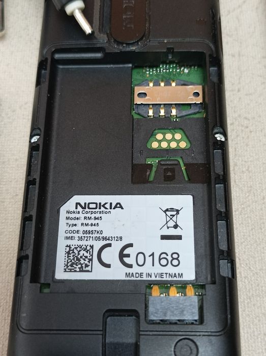 Телефон NOKIA RM-945 за части