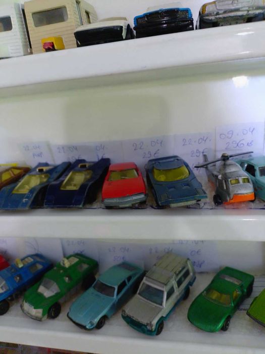 Стари метални Matchbox колекционерски колички