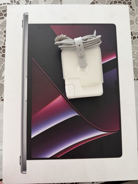 Macbook Pro (16,2) M2 chip память 16/512
