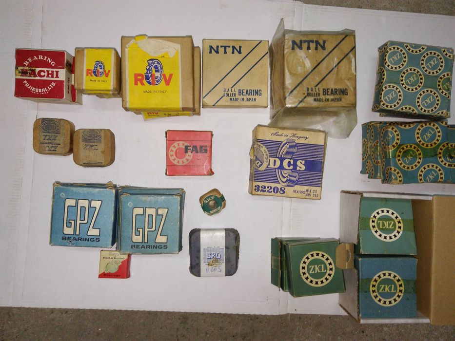 Радиални лагери - Чехия, Италия, Япония, СССР - 21 бр. за 25 Евро