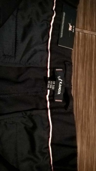 Pantaloni chino Kangol