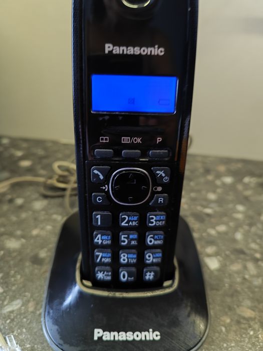 Радиотелефон Panasonic  работает отлично