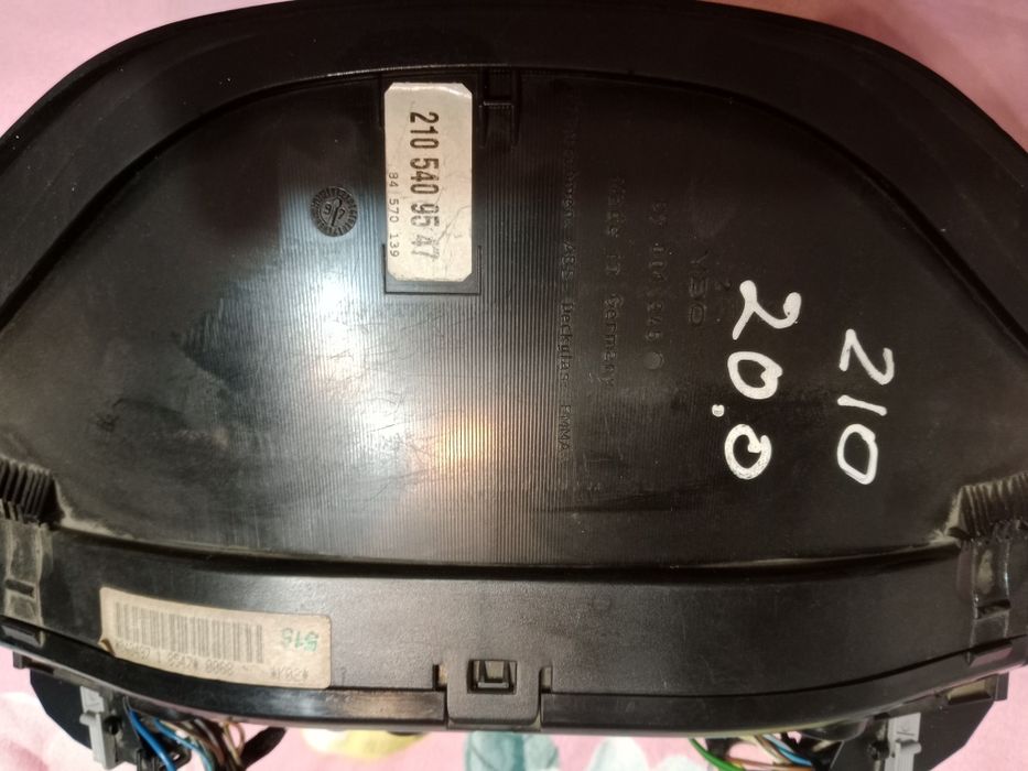 Панель приборов Мерседес 210 М 112.