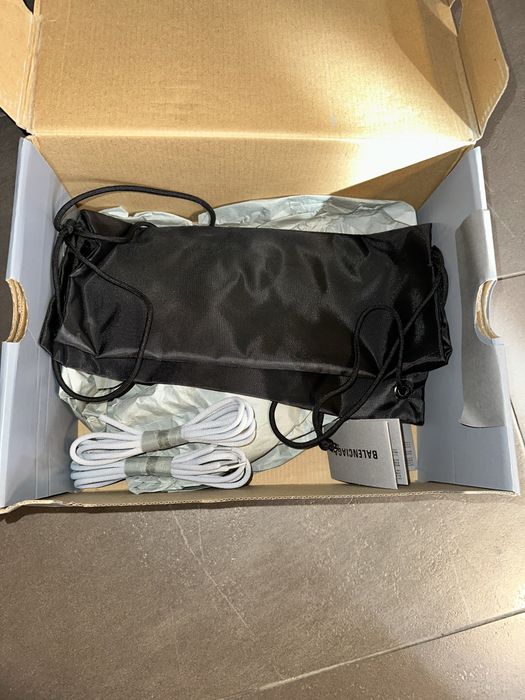 Balenciaga track