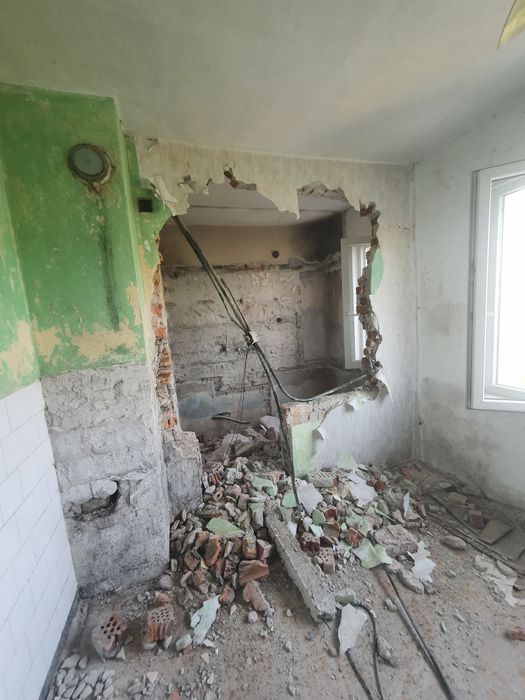 Хамали. Кърти чисти извозва. Транспорт