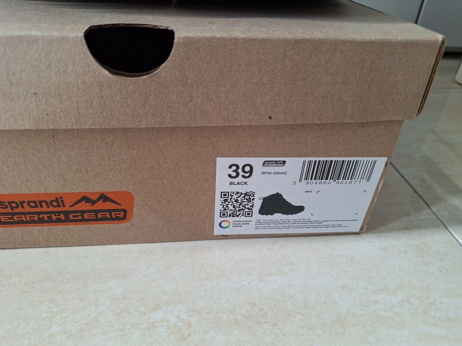 Ghete/ Bocanci baieti Sprandi Earth Gear, marimea 39, aproape noi