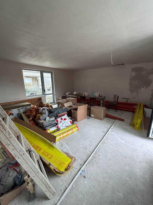 Продава се Двустаен апартамент в Пловдив, Коматево - 122 кв.м за 1009 €/кв.м - Снимка #1