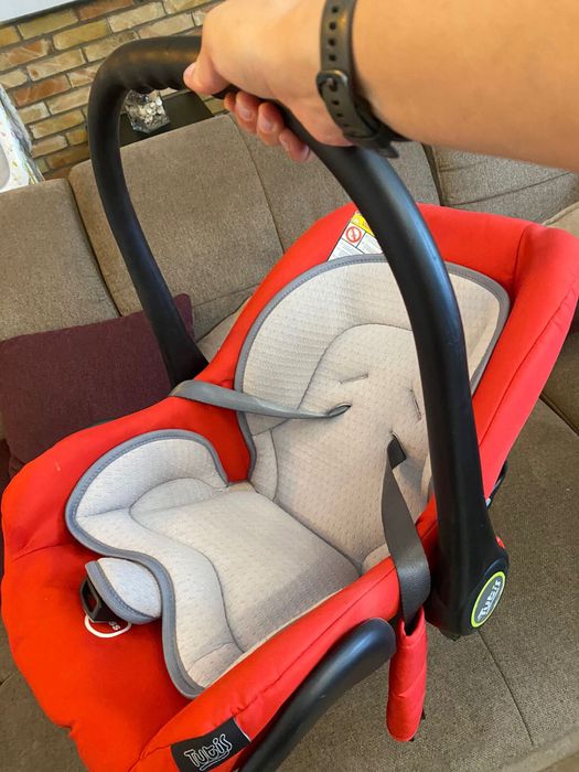 Коляска три в одном