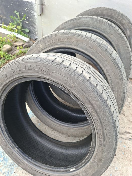 Продам шины 245/45/18 сайлун