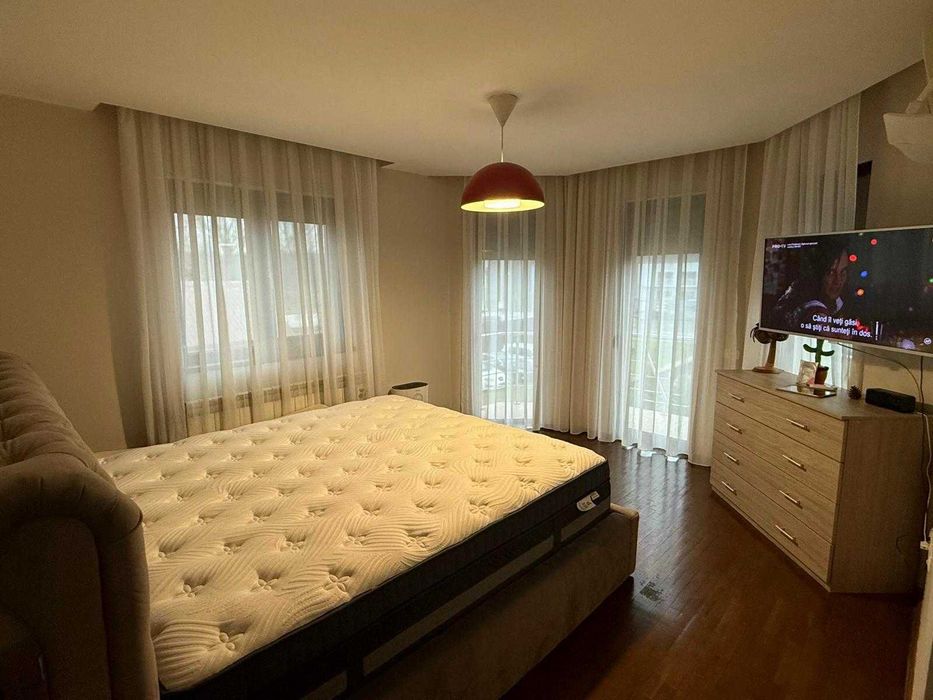 Casa ,Vila langa padure ,teren + livada 4500mp, JACUZZI, Panouri 10kw