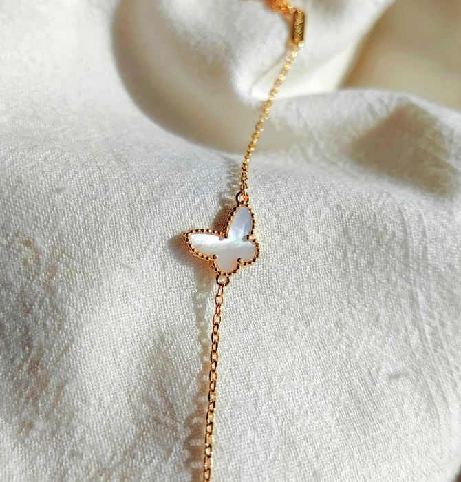 Van Cleef & Arpels VCA Sweet Butterflies bracelet, гривна с пеперуда