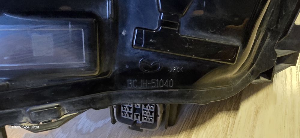 Fara stanga mazda 3 led