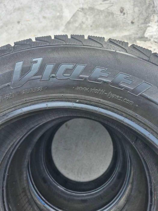 215/60R16 Viati j