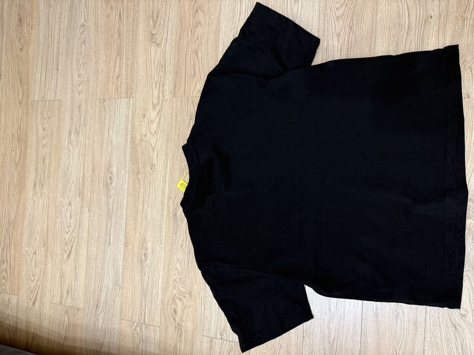 Tricou Broken Planet