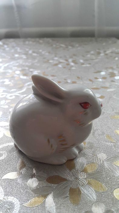 Фарфоровая статуэтка Зайчик. СССР