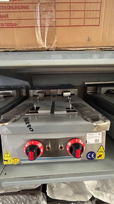 Двоен електрически фритюрник SNACK 3 + 3 литра