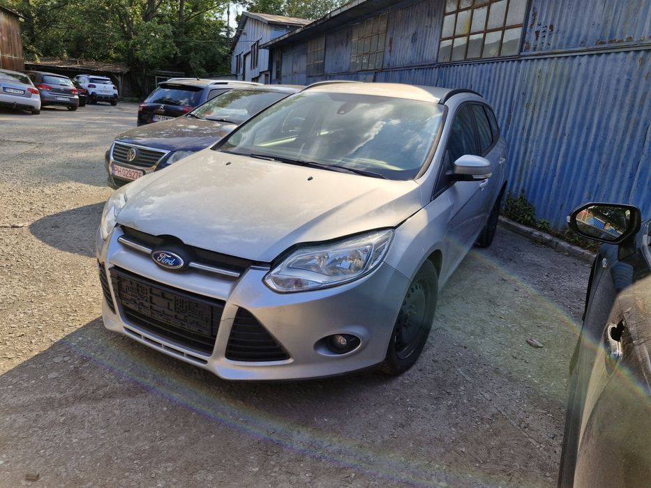 Dezmembrez Ford Focus 2012 / 1.6 diesel 116 cp /  Completa toata /