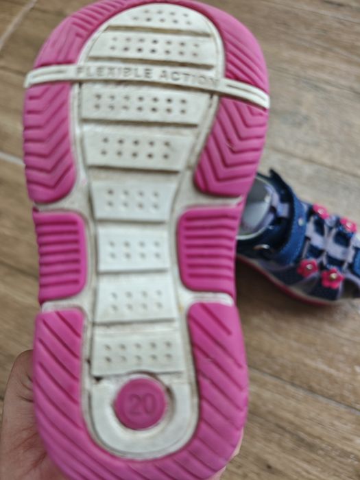 Детски сандали за момиче