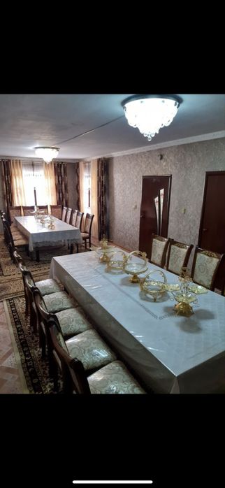 Столы и стулья для дома или торжеств, в отличном состоянии