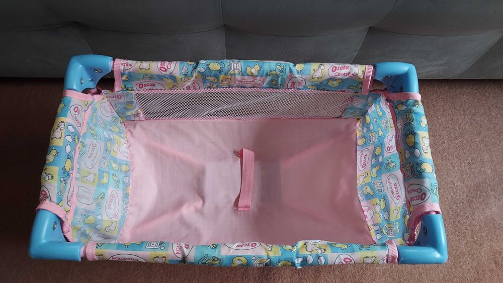 Детска сгъваема кошара /легло за кукли.Използвана ,но без забележки