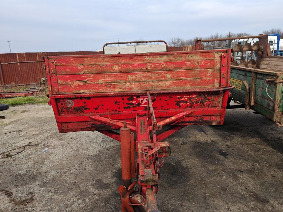 Remorcă împrăștiat gunoi MIG bălegar 4 tone