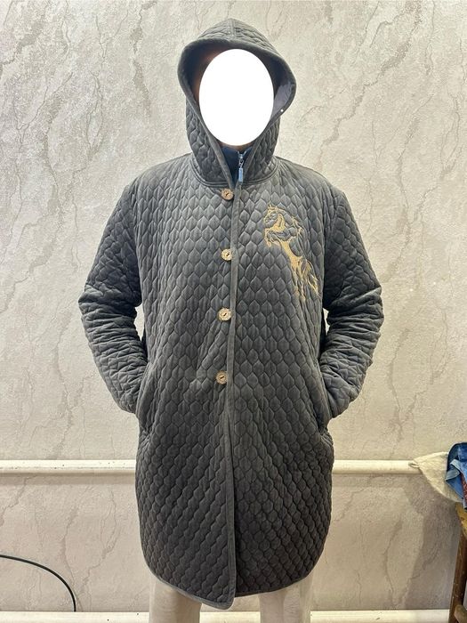 Шапан с капюшоном