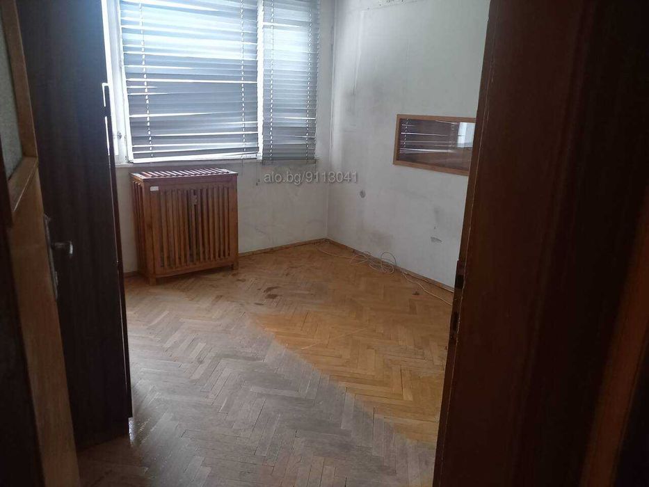 Продава се Тристаен апартамент в Пловдив, Младежки Хълм - 102 кв.м за 1373 €/кв.м - Снимка #4