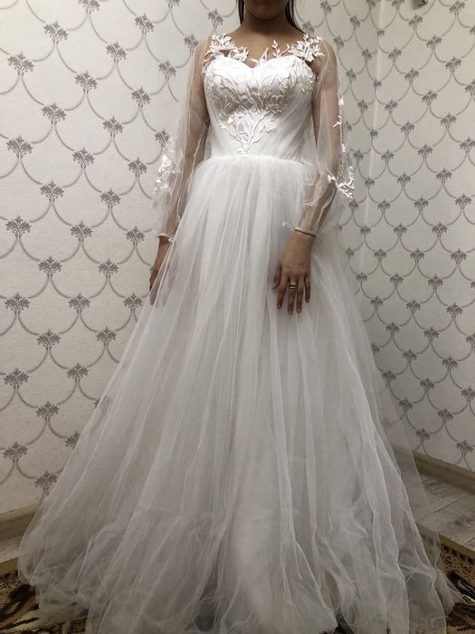 Свадебное платье, в отличном состояний.