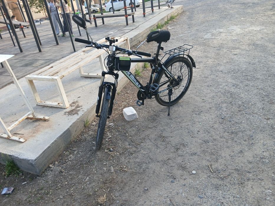 Srochno velosiped sotiladi