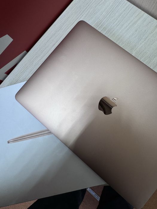 MacBook Air 2020 {{Алматы}} 948437