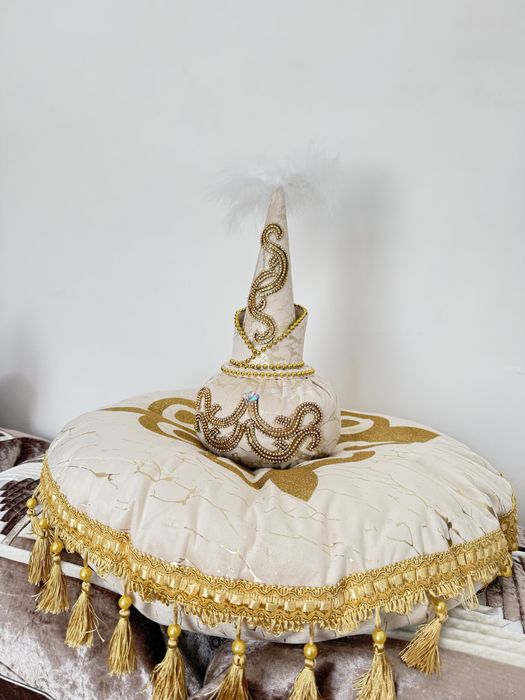 Набор саукеле с подушкой