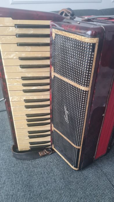 Acordeon Firotti italian 96bași 11 registre Hohner 120