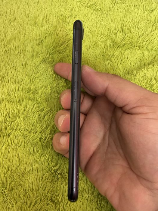 iPhone SE 2020 128Gb baterie 100%