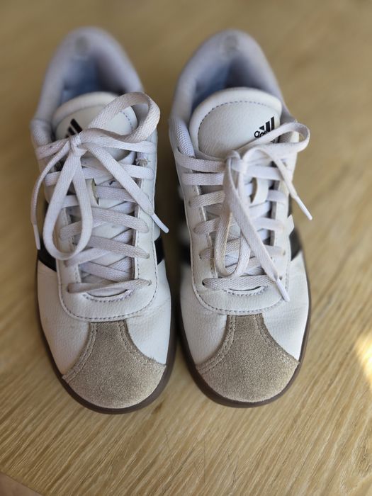 Кожени кецове Адидас