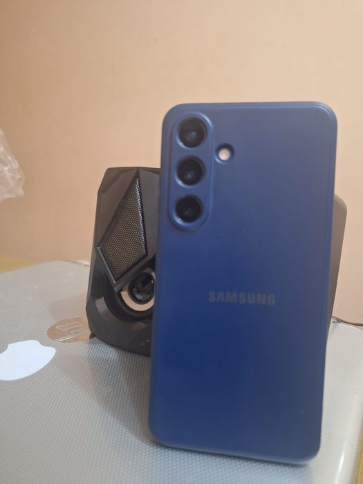 В продаже Samsung s25  12/256 синий